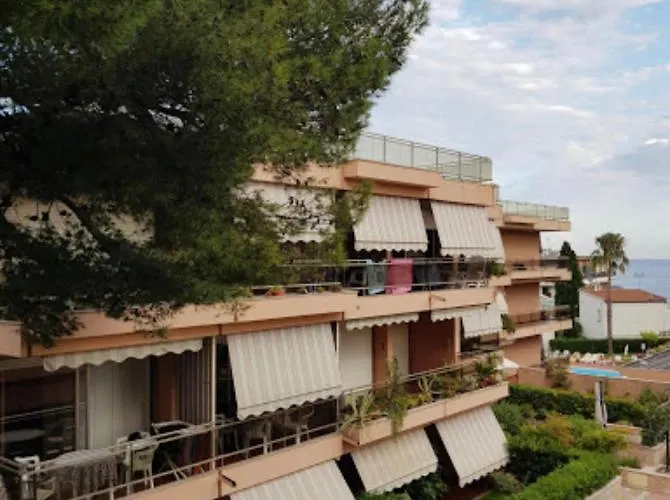 Apartment Baiasole *